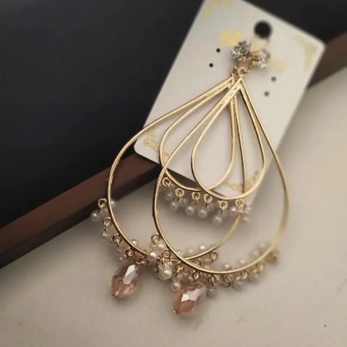 Beautiful Delicate Pearl Earring Golden