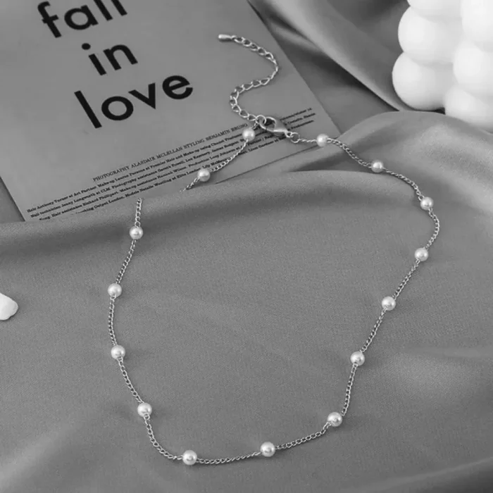Beautiful Pendant Pearl Necklace