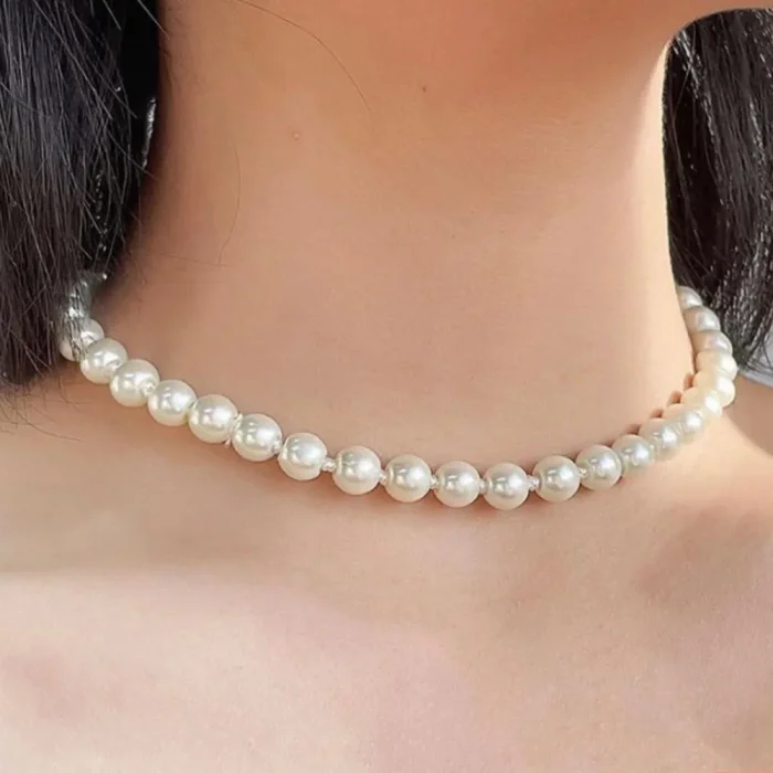 Simple and Beautiful Pearl Necklace